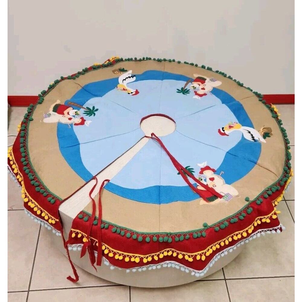 Vtg Felt Christmas Tree Skirt Tropical Beach Santa & Pelican With Pom Pom Trim L